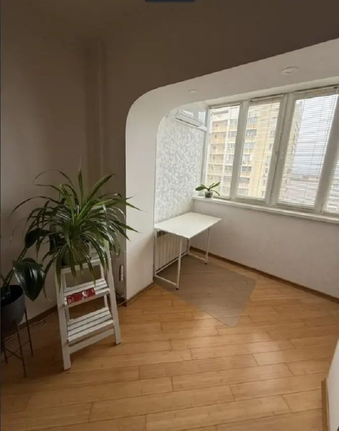 Фото Rent a 2-room apartment, Petra Hryhorenka Avenue 36 Kyiv for long-term rent, price: 20000 грн, code 3512