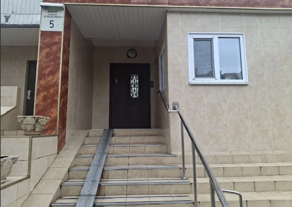 Фото Rent a 1-room apartment, Solomii Krushelnytskoi Street 5 Kyiv for long-term rent, price: 11000 грн, code 3513