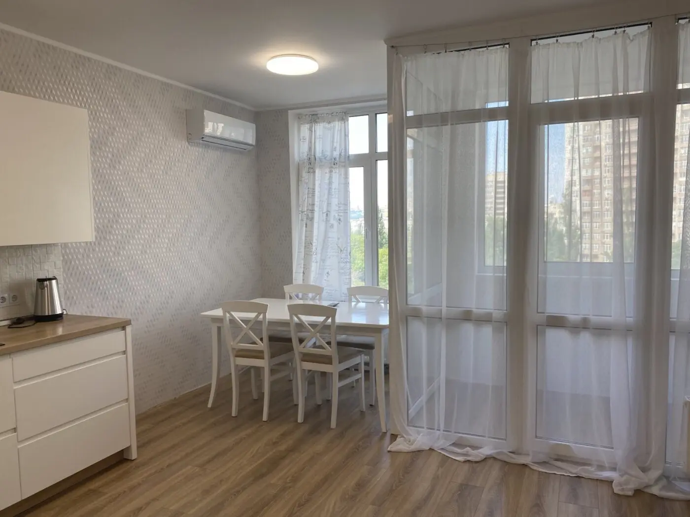 Фото Продаю 3-комнатную квартиру, 88 кв. м, Евгения Сверстюка ул. 6 Киев, цена: 176000 $, код 3514