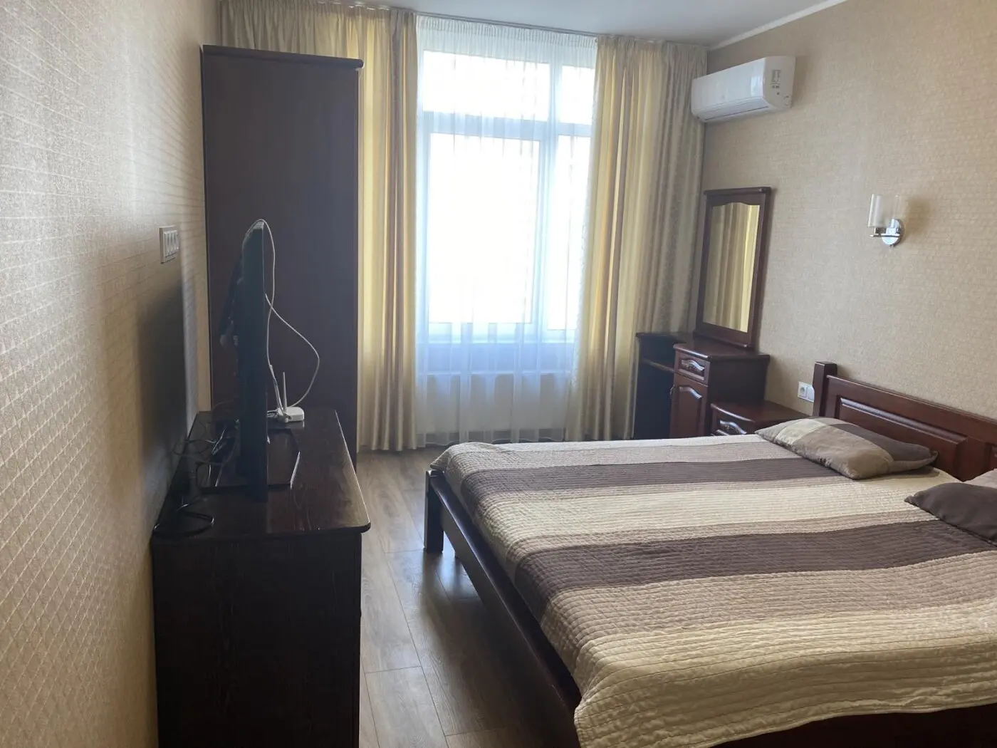 Фото Продаю 3-комнатную квартиру, 88 кв. м, Евгения Сверстюка ул. 6 Киев, цена: 176000 $, код 3514