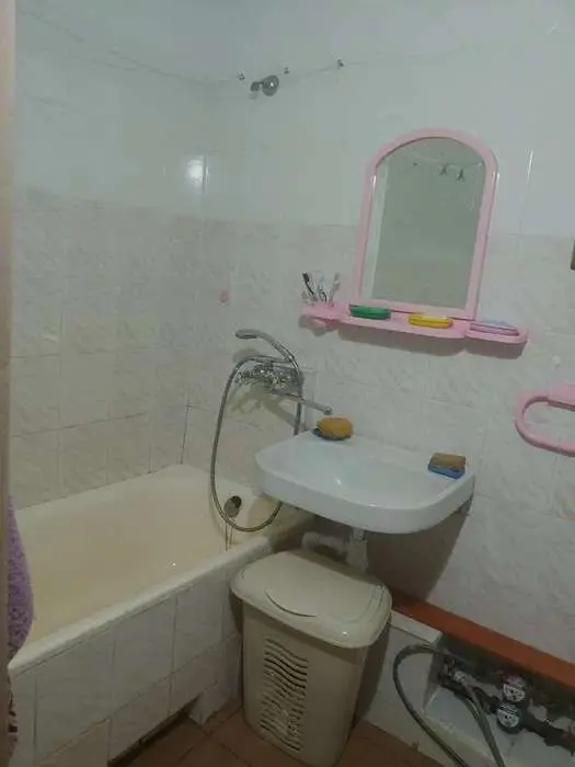 Фото Selling a 1-room apartment, 27 sq.m., Mykoly Bazhana Avenue 5 Kyiv, price: 43500 $, code 3518