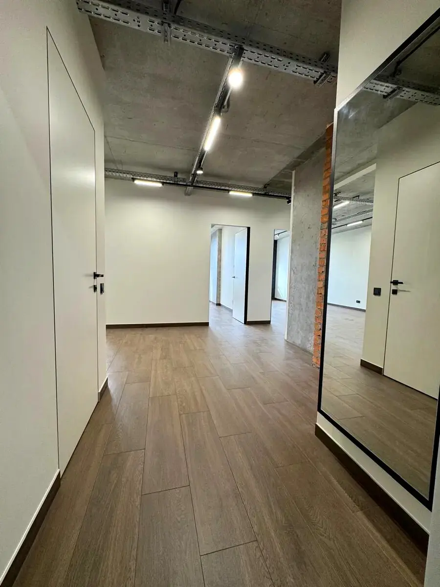 Фото Rent an office, Dniprovska Embarkment  Kyiv for long-term rent, price: 83000 грн, code 3533