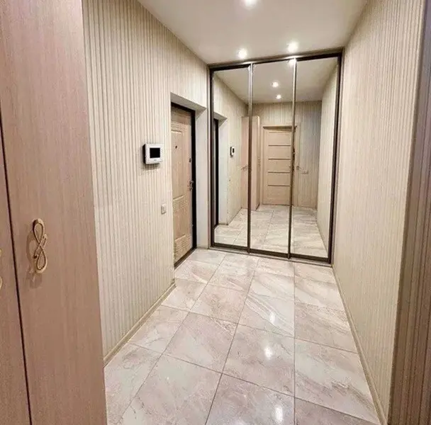 Фото Продаю 2-комнатную квартиру, 56 кв. м, Анны Ахматовой ул. 30 Киев, цена: 95000 $, код 3539