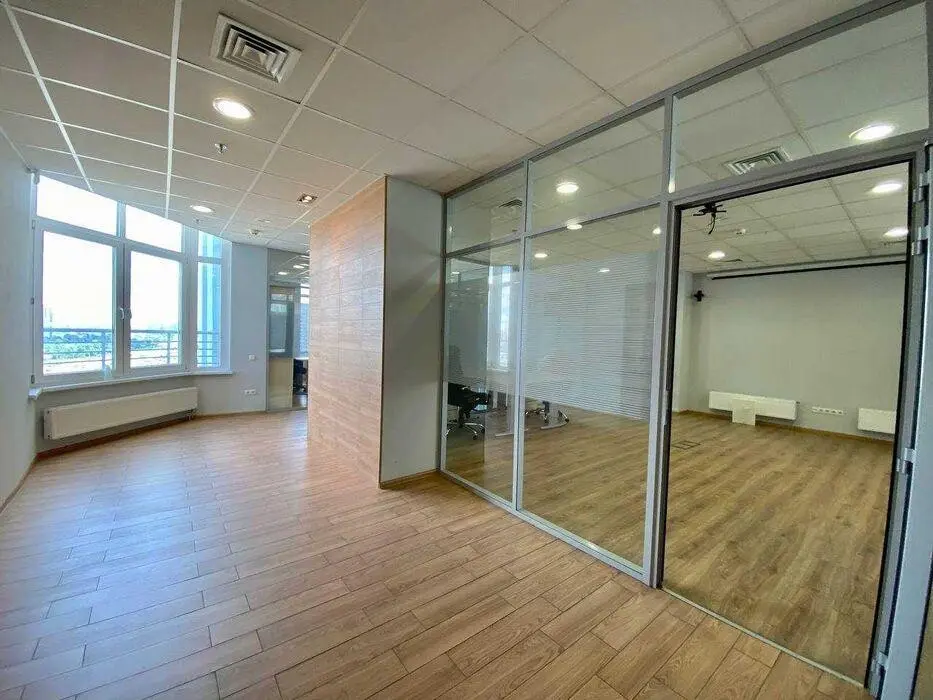 Фото Арендовать офис, Днепровская набережная 26 Киев в долгосрочную аренду, цена: 91300 грн, код 3540