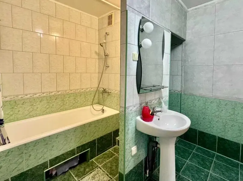 Фото Продаю 4 кімнатну квартиру, 85 кв. м, Миколи Закревського вул. (Милославська) 23 Київ, ціна: 79000 $, код 3547