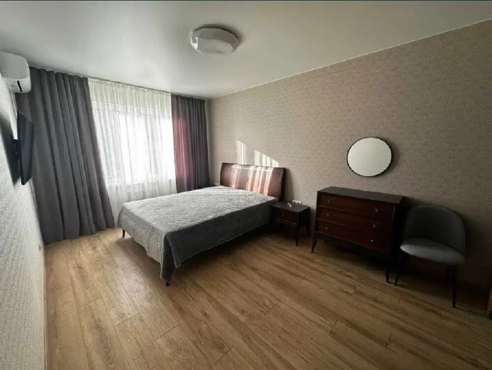 Фото Зняти 2 кімнатну квартиру, Бориса Гмирі вул.  Київ в довгострокову оренду, ціна: 23000 грн, код 3550