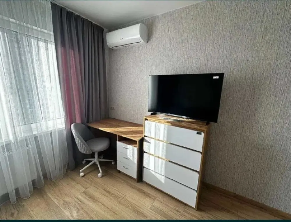 Фото Зняти 2 кімнатну квартиру, Бориса Гмирі вул.  Київ в довгострокову оренду, ціна: 23000 грн, код 3550