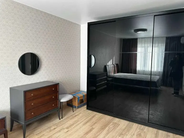 Фото Зняти 2 кімнатну квартиру, Бориса Гмирі вул.  Київ в довгострокову оренду, ціна: 23000 грн, код 3550