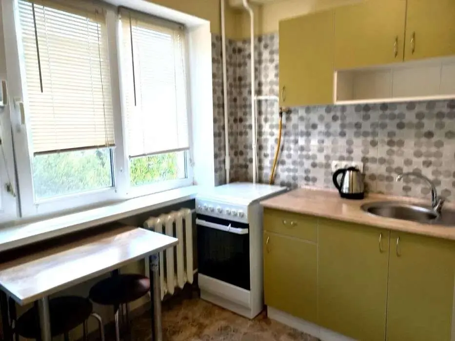 Фото Продаю 1-комнатную квартиру, 31 кв. м, Михаила Донца ул. 27 Киев, цена: 39000 $, код 3553