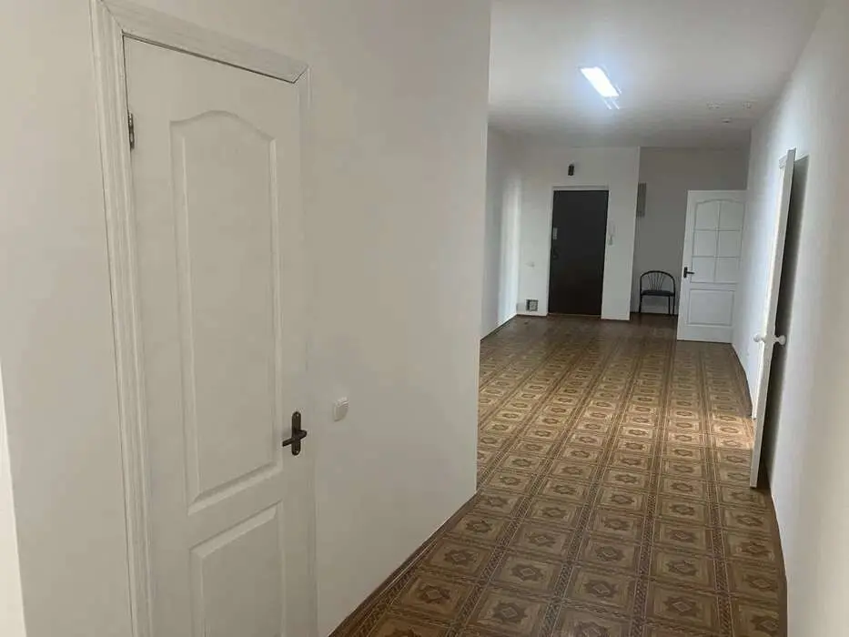 Фото Продаю 3-комнатную квартиру, 110 кв. м, Днепровская набережная 19 Киев, цена: 110000 $, код 3559