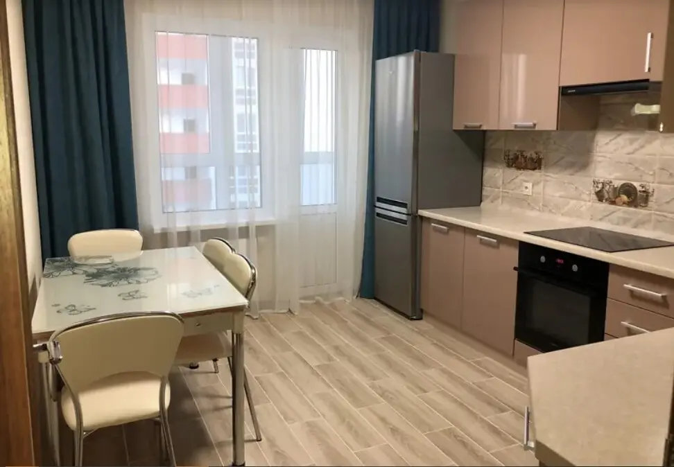 Фото Зняти 2 кімнатну квартиру, Софії Русової вул. 5 Київ в довгострокову оренду, ціна: 26000 грн, код 3574