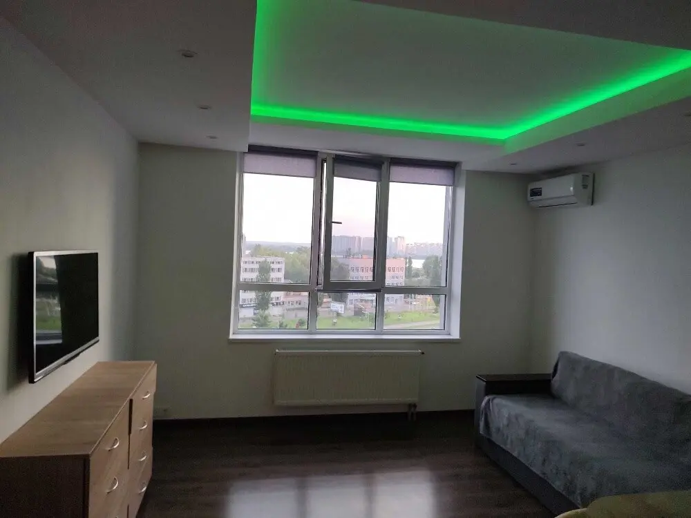 Фото Selling a 1-room apartment, 32 sq.m., Mykoly Bazhana Avenue 17 Kyiv, price: 60000 $, code 3575