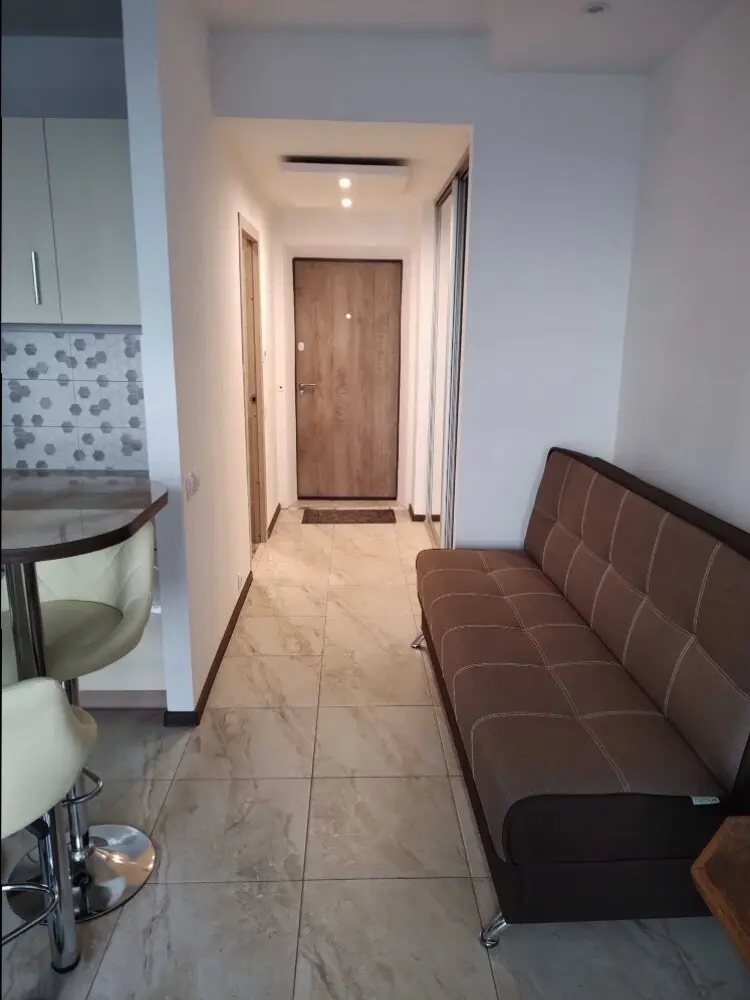 Фото Selling a 1-room apartment, 32 sq.m., Mykoly Bazhana Avenue 17 Kyiv, price: 60000 $, code 3575