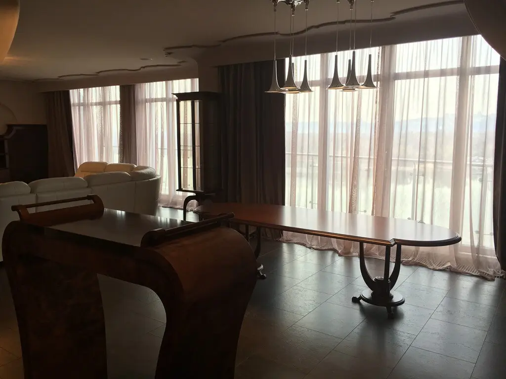 Фото Зняти 3 кімнатну квартиру, Раїси Окіпної вул. 18 Київ в довгострокову оренду, ціна: 62250 грн, код 3576