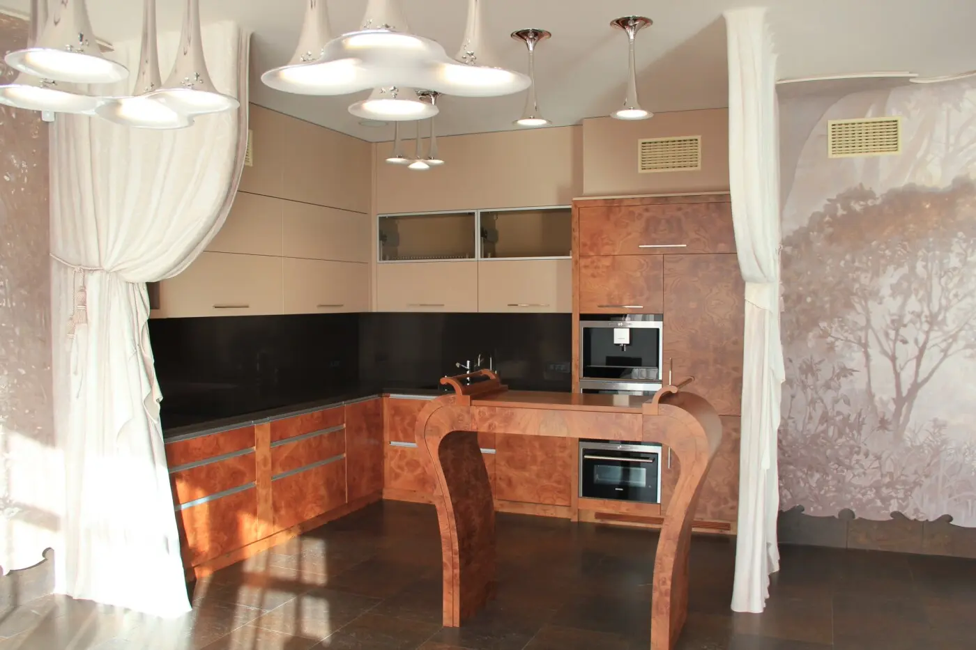 Фото Зняти 3 кімнатну квартиру, Раїси Окіпної вул. 18 Київ в довгострокову оренду, ціна: 62250 грн, код 3576