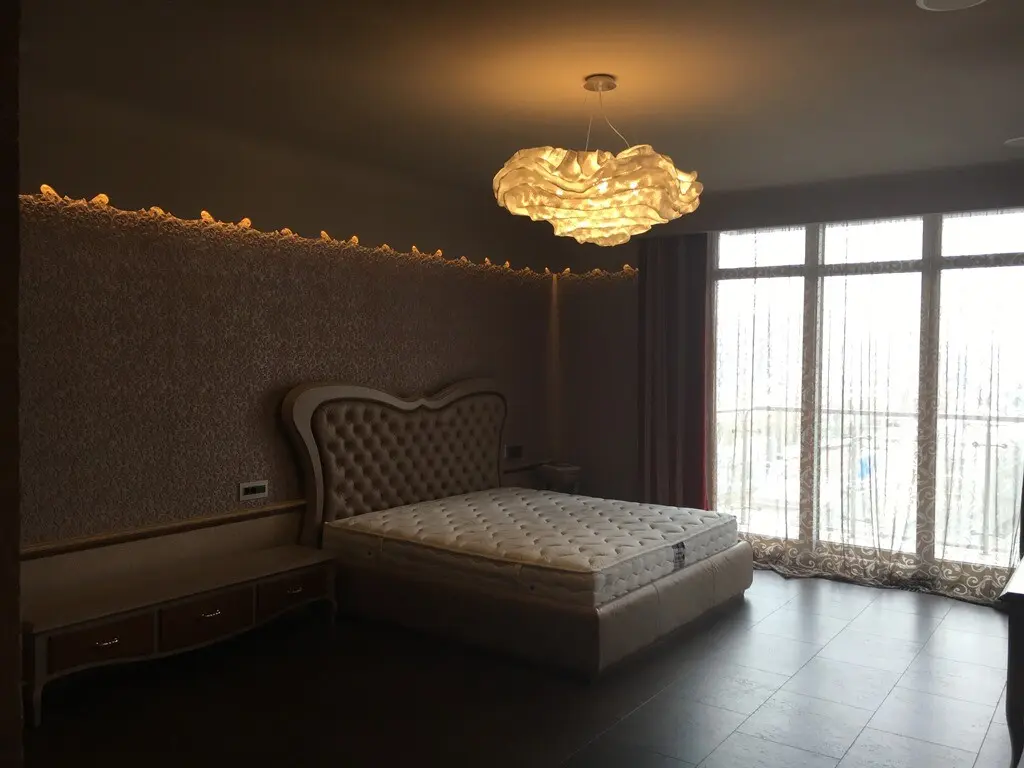 Фото Зняти 3 кімнатну квартиру, Раїси Окіпної вул. 18 Київ в довгострокову оренду, ціна: 62250 грн, код 3576