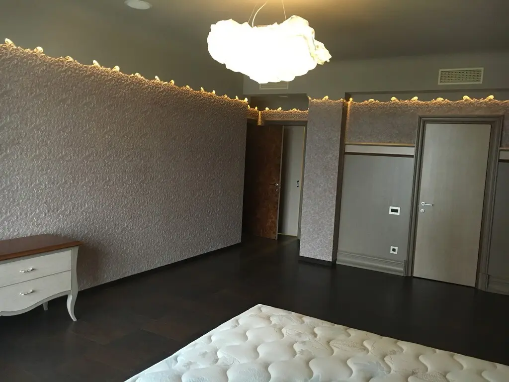 Фото Зняти 3 кімнатну квартиру, Раїси Окіпної вул. 18 Київ в довгострокову оренду, ціна: 62250 грн, код 3576