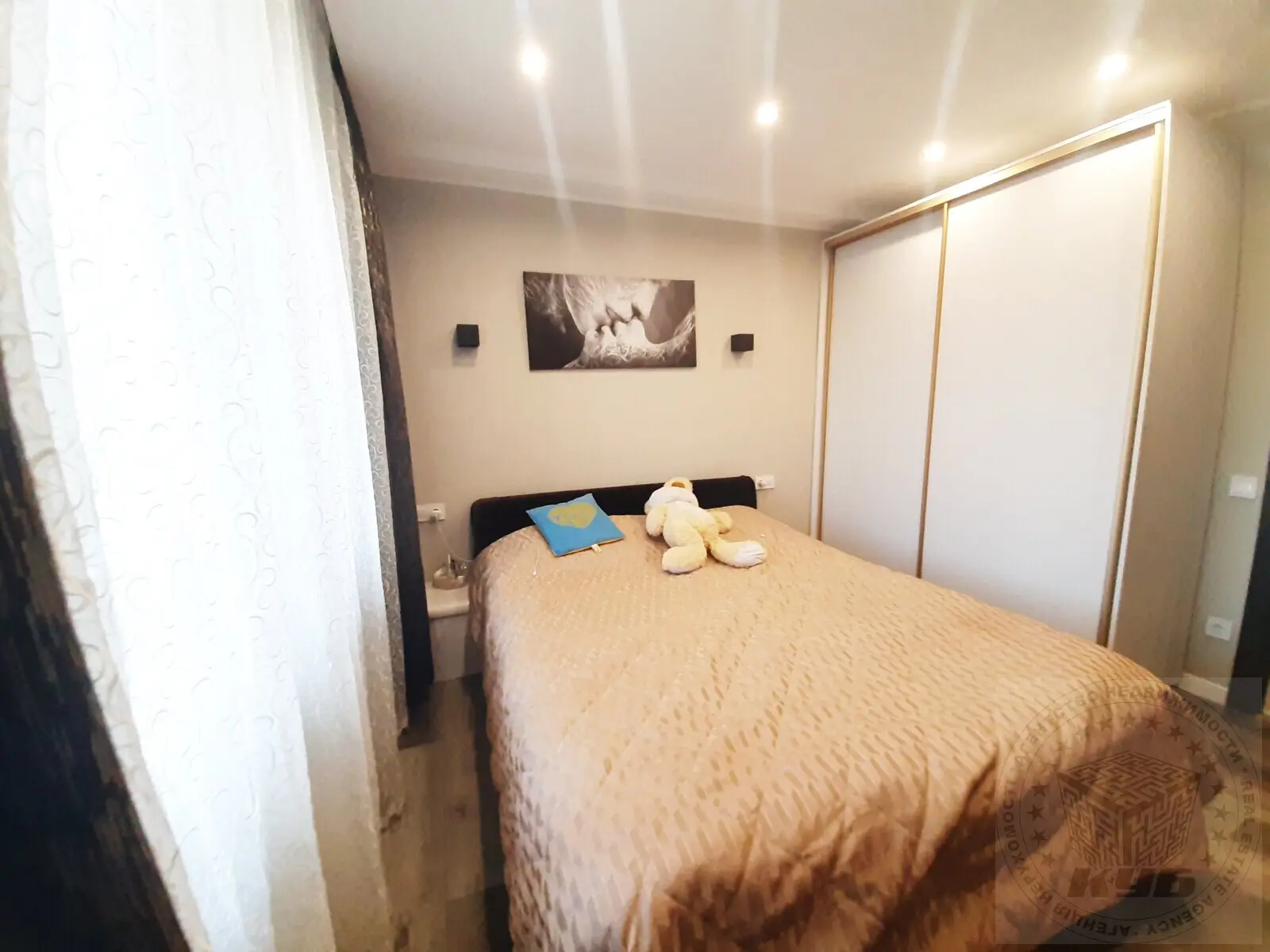 Фото Selling a 2-room apartment, 48 sq.m., Yevhena Konovaltsia Street (Schorsa Street) 37 Kyiv, price: 110000 $, code 3579