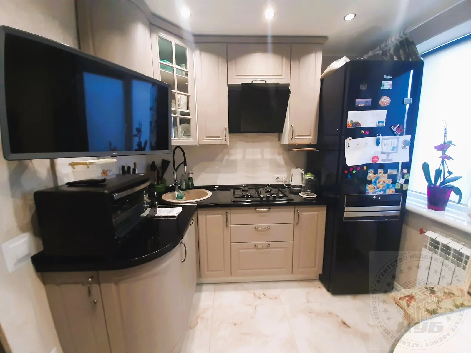 Фото Selling a 2-room apartment, 48 sq.m., Yevhena Konovaltsia Street (Schorsa Street) 37 Kyiv, price: 110000 $, code 3579