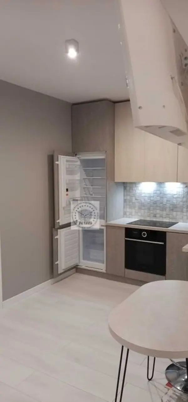 Фото Продаю 2-комнатную квартиру, 55 кв. м, Митрополита Василия Липковского ул. (Урицкого) 37б Киев, цена: 130000 $, код 3580