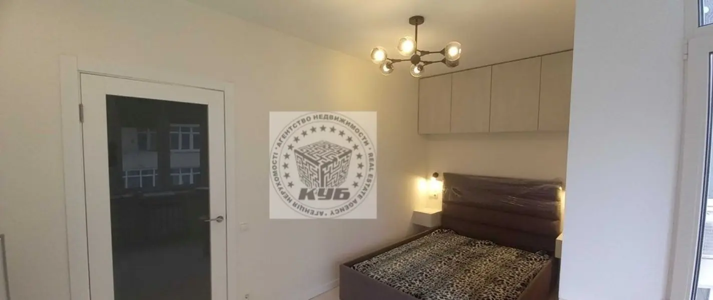 Фото Продаю 2-комнатную квартиру, 55 кв. м, Митрополита Василия Липковского ул. (Урицкого) 37б Киев, цена: 130000 $, код 3580