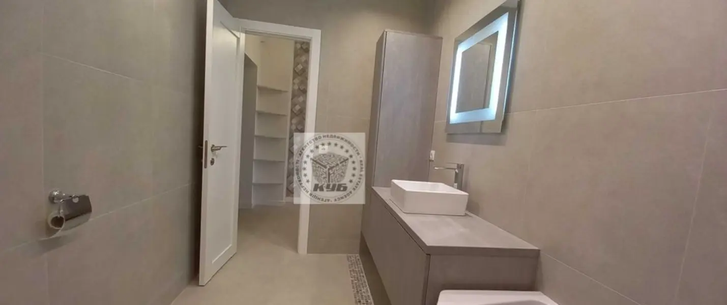 Фото Продаю 2-комнатную квартиру, 55 кв. м, Митрополита Василия Липковского ул. (Урицкого) 37б Киев, цена: 130000 $, код 3580