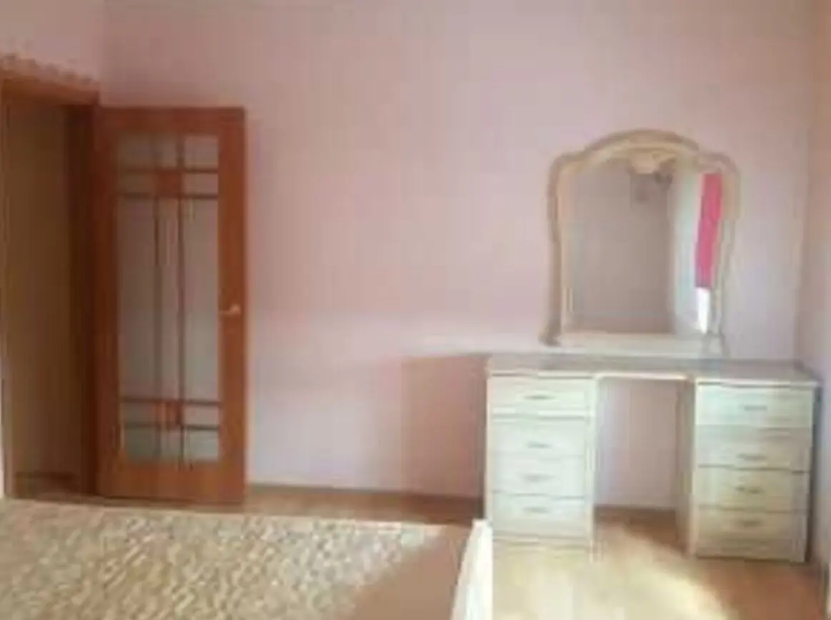 Фото Selling a 2-room apartment, 83 sq.m., Nizhynska Street 5 Kyiv, price: 130000 $, code 3585