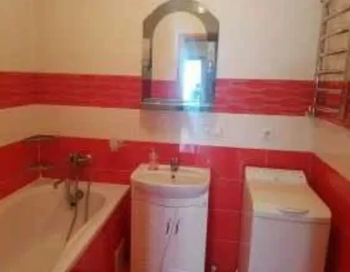 Фото Selling a 2-room apartment, 83 sq.m., Nizhynska Street 5 Kyiv, price: 130000 $, code 3585