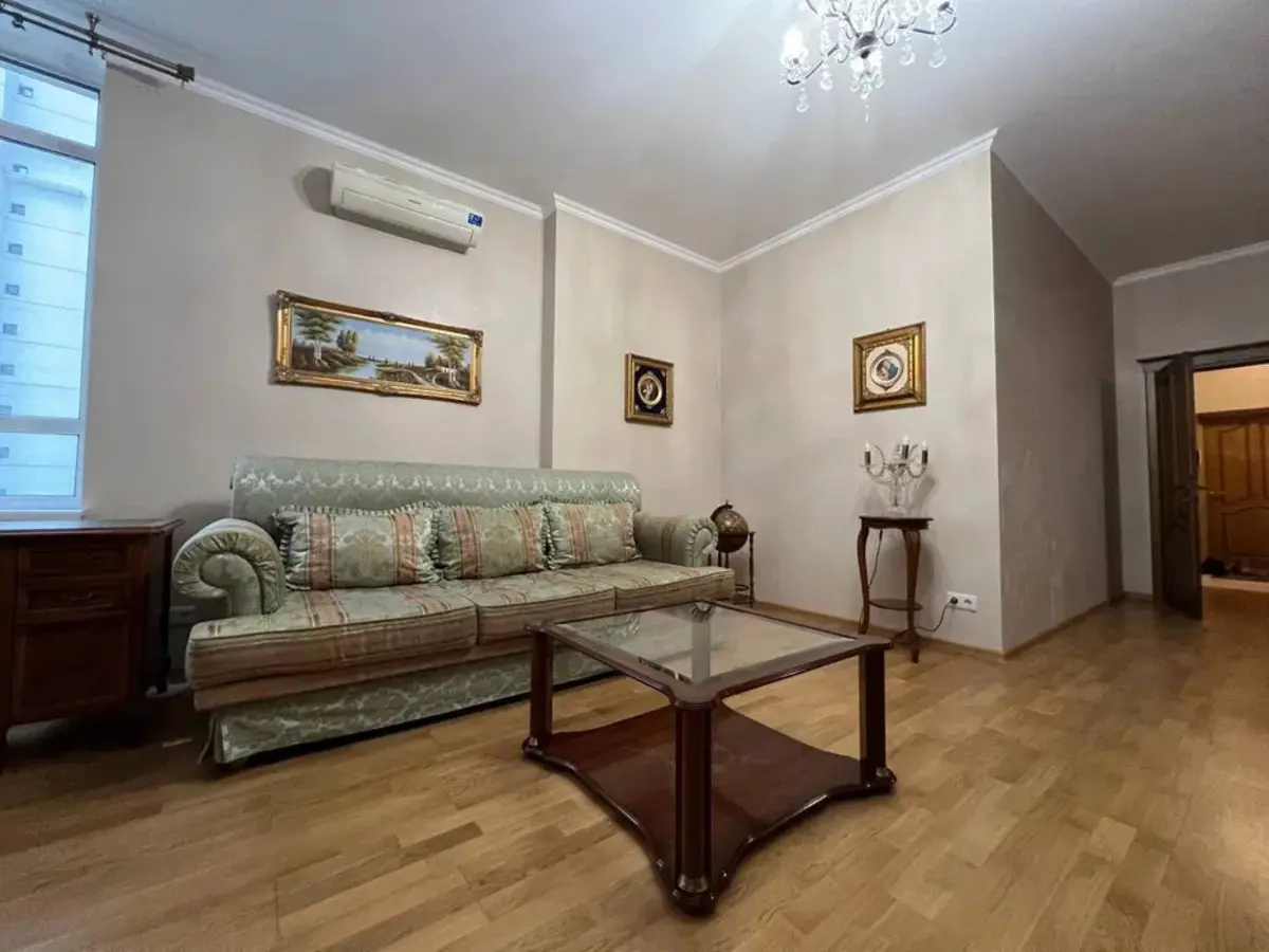 Фото Selling a 3-room apartment, 99 sq.m., Yevhena Konovaltsia Street (Schorsa Street) 44а Kyiv, price: 268000 $, code 3586