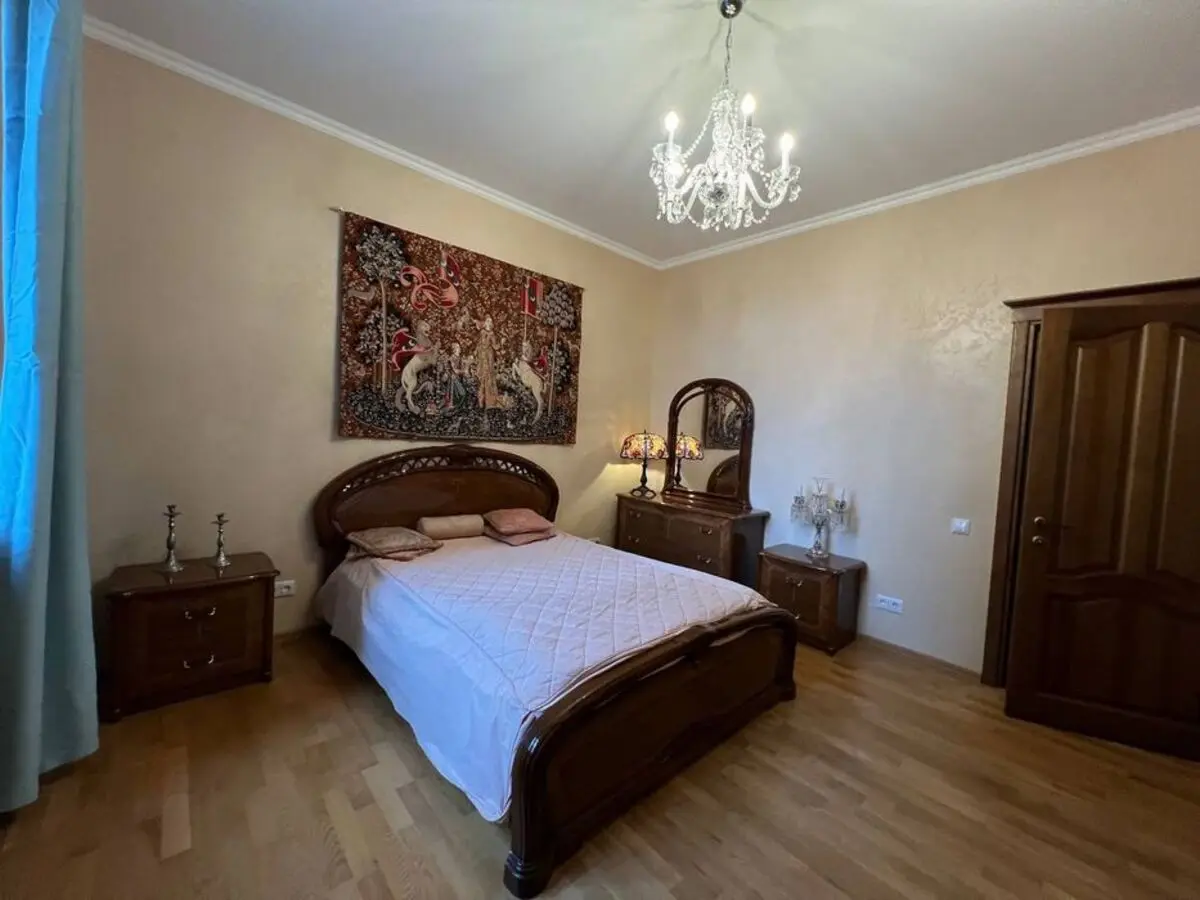 Фото Selling a 3-room apartment, 99 sq.m., Yevhena Konovaltsia Street (Schorsa Street) 44а Kyiv, price: 268000 $, code 3586