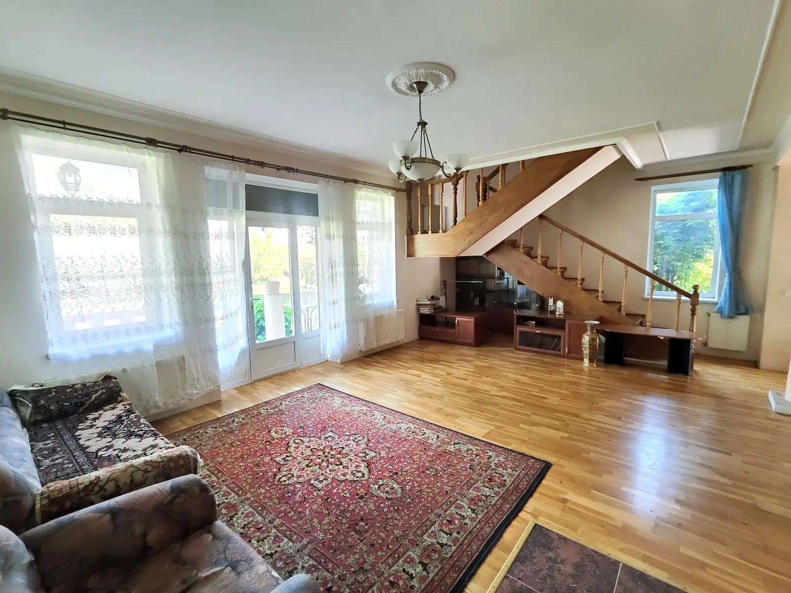 Фото Продаю будинок, 196 кв. м, Світанкова вул.  Бориспіль, ціна: 120000 $, код 3590