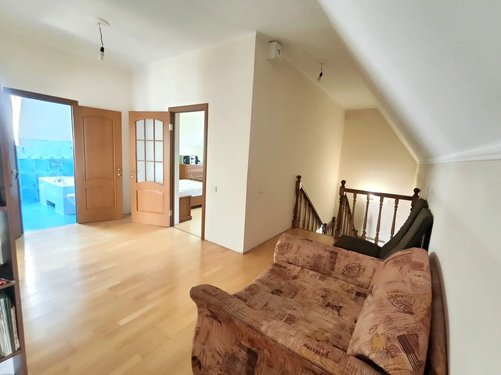 Фото Продаю будинок, 196 кв. м, Світанкова вул.  Бориспіль, ціна: 120000 $, код 3590