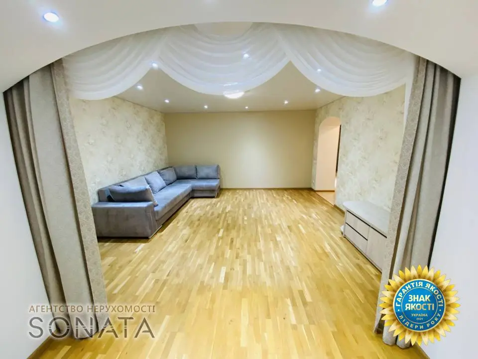 Фото Продаю 3-комнатную квартиру, 89.2 кв. м, Байды Вишневецкого ул. 49 Черкассы, цена: 130000 $, код 3594