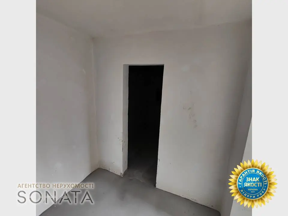 Фото Selling a 2-room apartment, 74.3 sq.m., Yuri Illenko Street 4 Cherkasy, price: 63898 $, code 3599