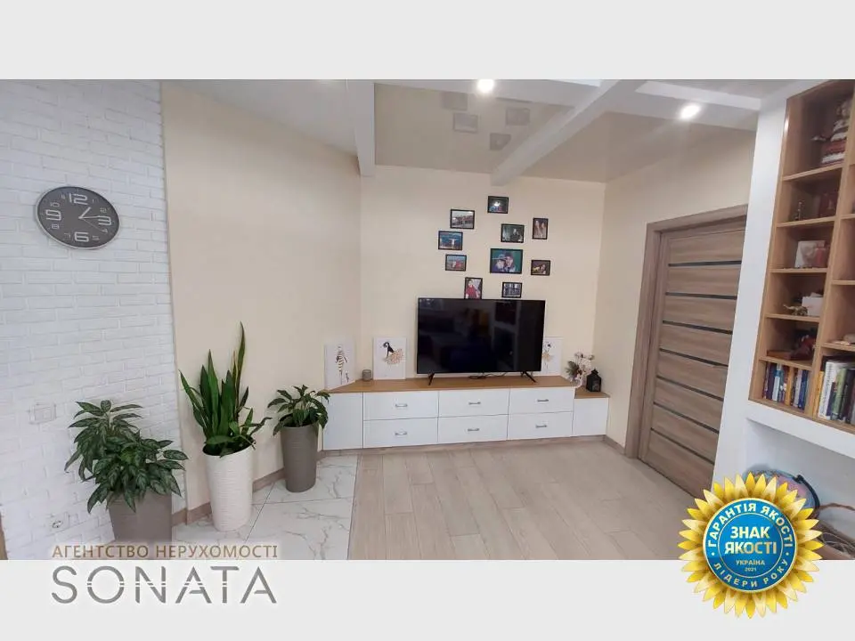 Фото Selling a 1-room apartment, 56 sq.m., Vitaliya Verhaya street  Cherkasy, price: 69900 $, code 3602