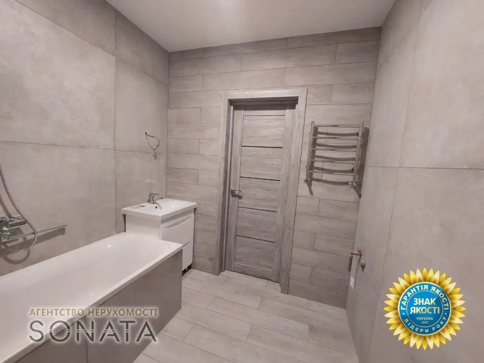 Фото Selling a 1-room apartment, 52 sq.m., Dobrovolchykh Batalioniv street  Cherkasy, price: 62000 $, code 3607