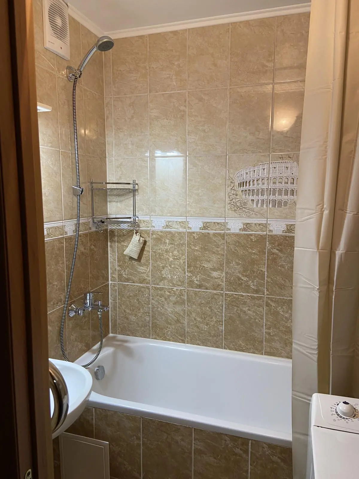 Фото Rent a 1-room apartment, Pivnichna Street 54в Kyiv for long-term rent, price: 16000 UAH, code 3623