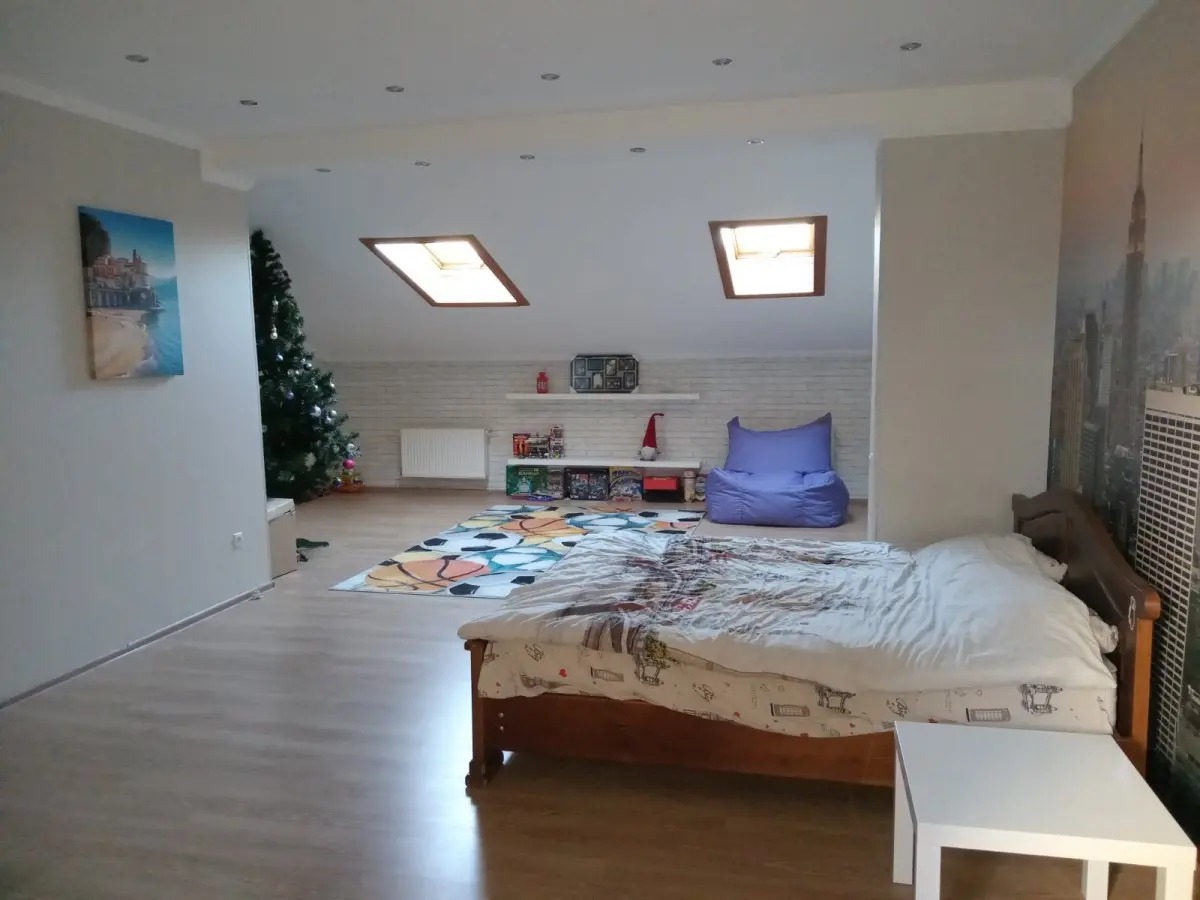 Фото Зняти будинок, Різдвяна вул. (Коцюбинського)  Погреби в довгострокову оренду, ціна: 2600 $, код 3629