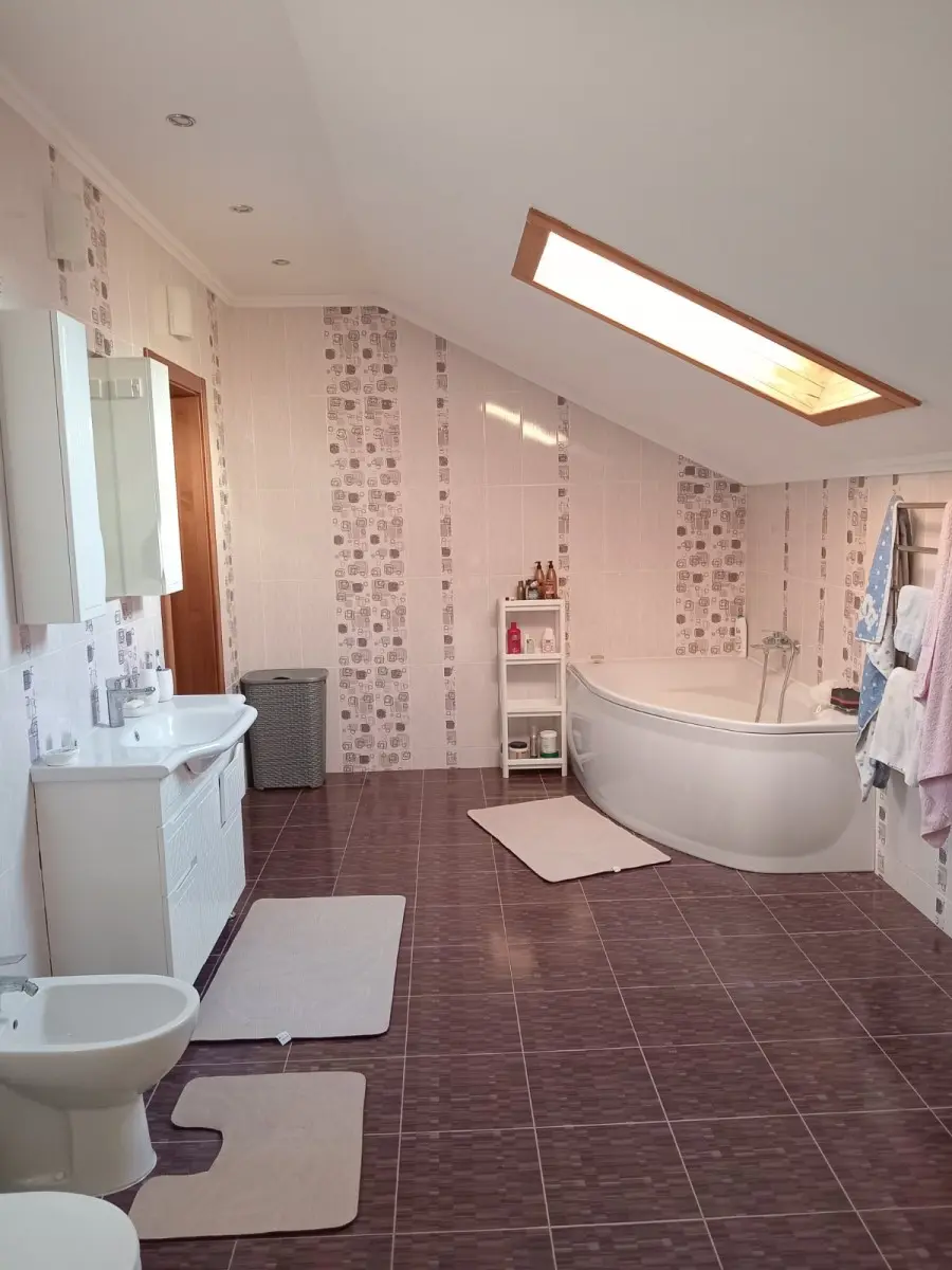 Фото Зняти будинок, Різдвяна вул. (Коцюбинського)  Погреби в довгострокову оренду, ціна: 2600 $, код 3629