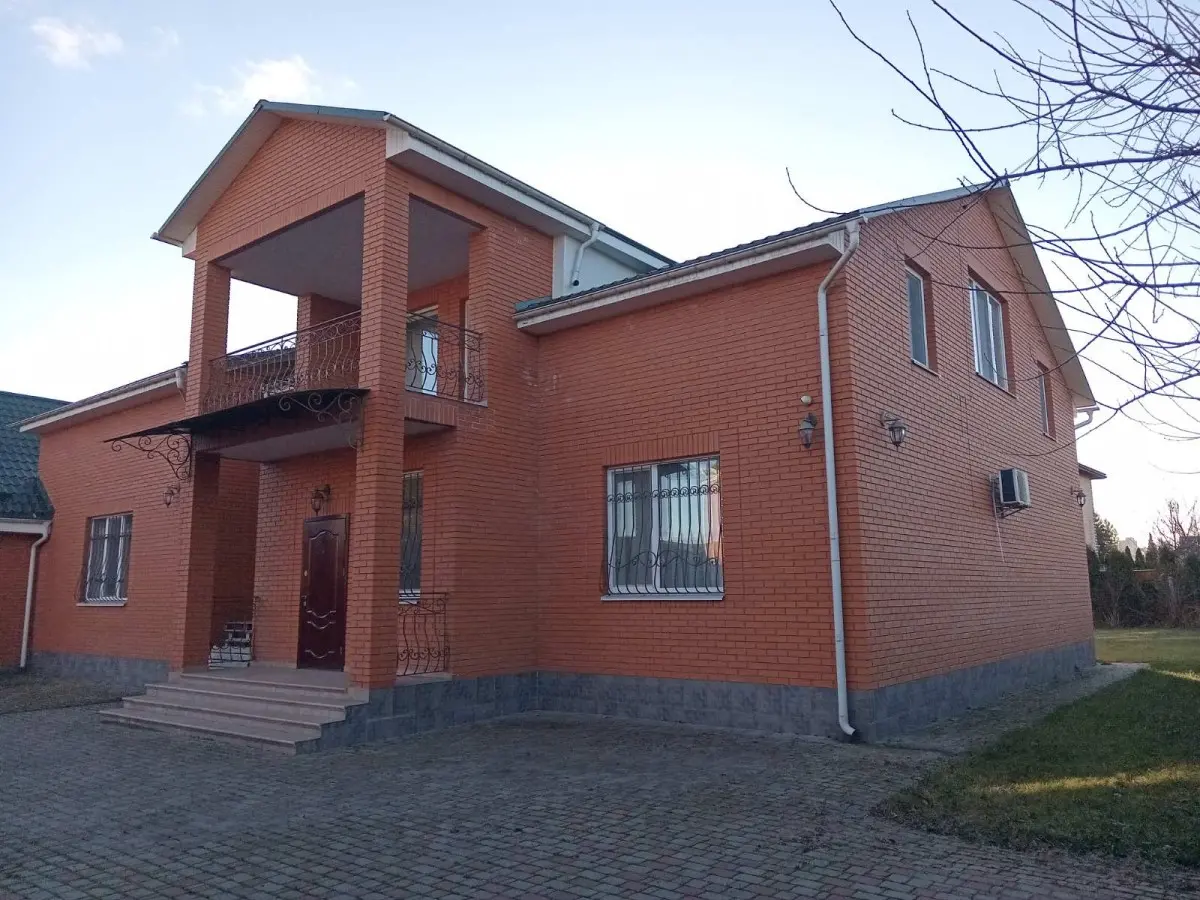 Фото Зняти будинок, Різдвяна вул. (Коцюбинського)  Погреби в довгострокову оренду, ціна: 2600 $, код 3629