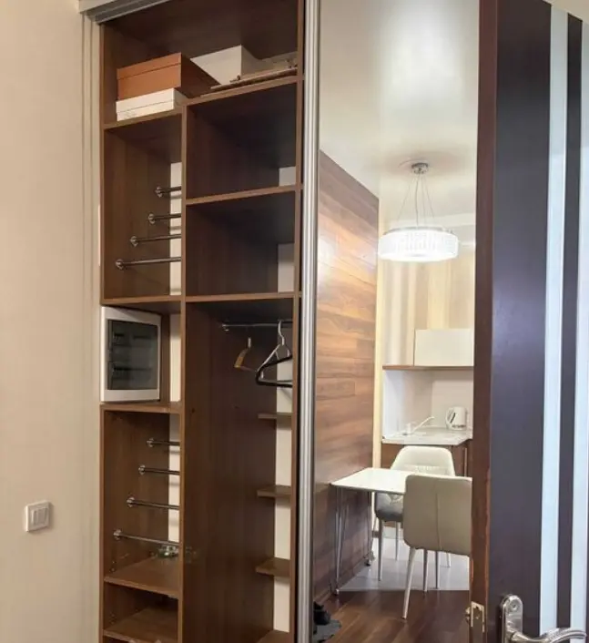 Фото Продаю 1 кімнатну квартиру, 43 кв. м, Середньофонтанська вул.  Одеса, ціна: 53000 $, код 3648