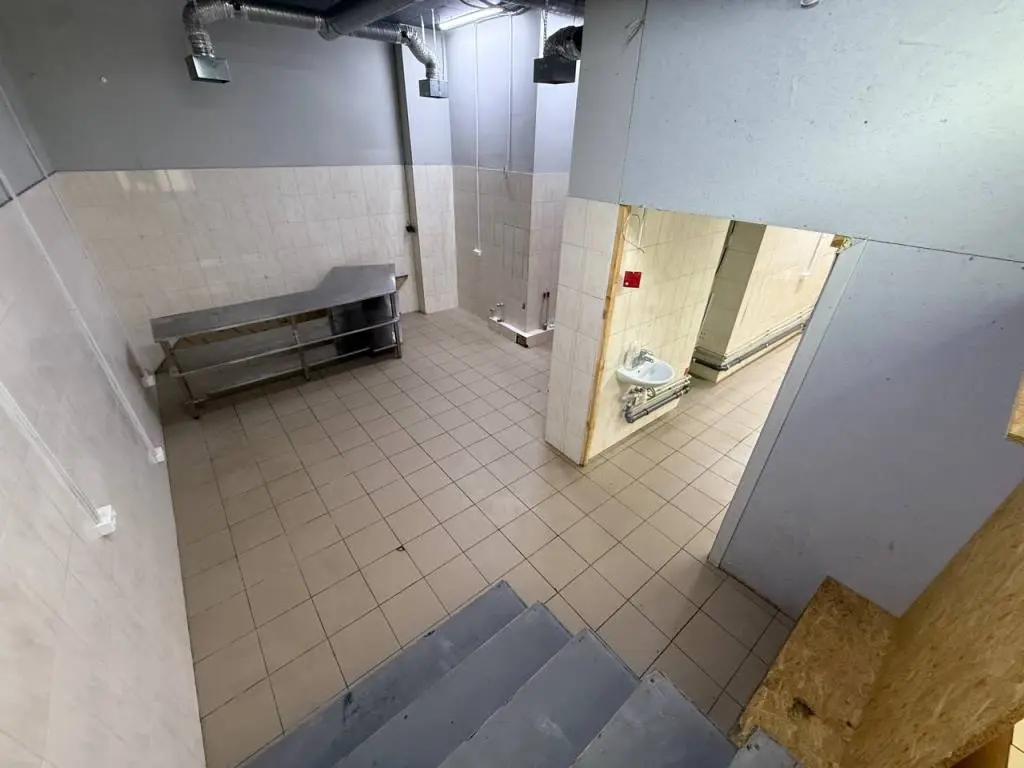 Фото Оренда торгівельної площі, Вишг.ська вул. 45 Київ в довгострокову оренду, ціна: 49500 UAH, код 3657