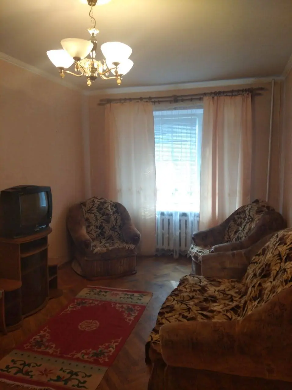 Фото Зняти 3 кімнатну квартиру, Перемоги просп. 7 Київ в довгострокову оренду, ціна: 15000 UAH, код 3658