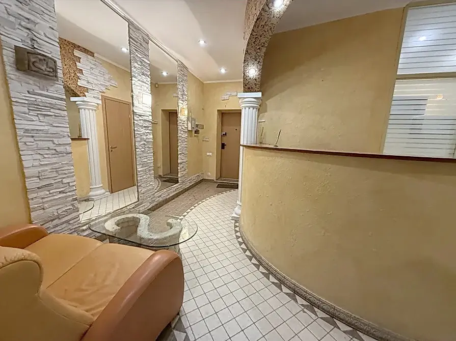 Фото Орендувати офіс, Дмитрівська вул. 56 Київ в довгострокову оренду, ціна: 1000 EUR, код 3660