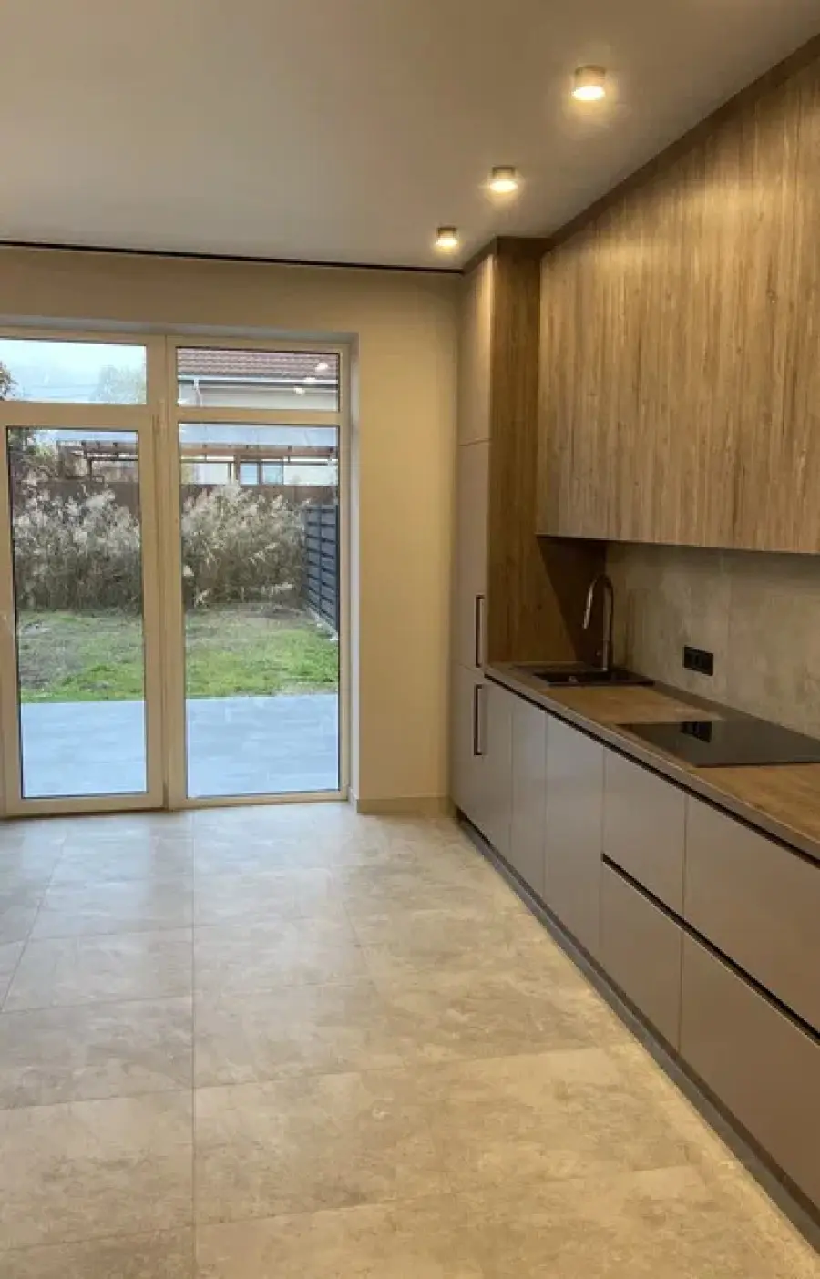 Фото Продаю дом, 110 кв. м, Центральная ул.  Киев, цена: 145000 $, код 3663