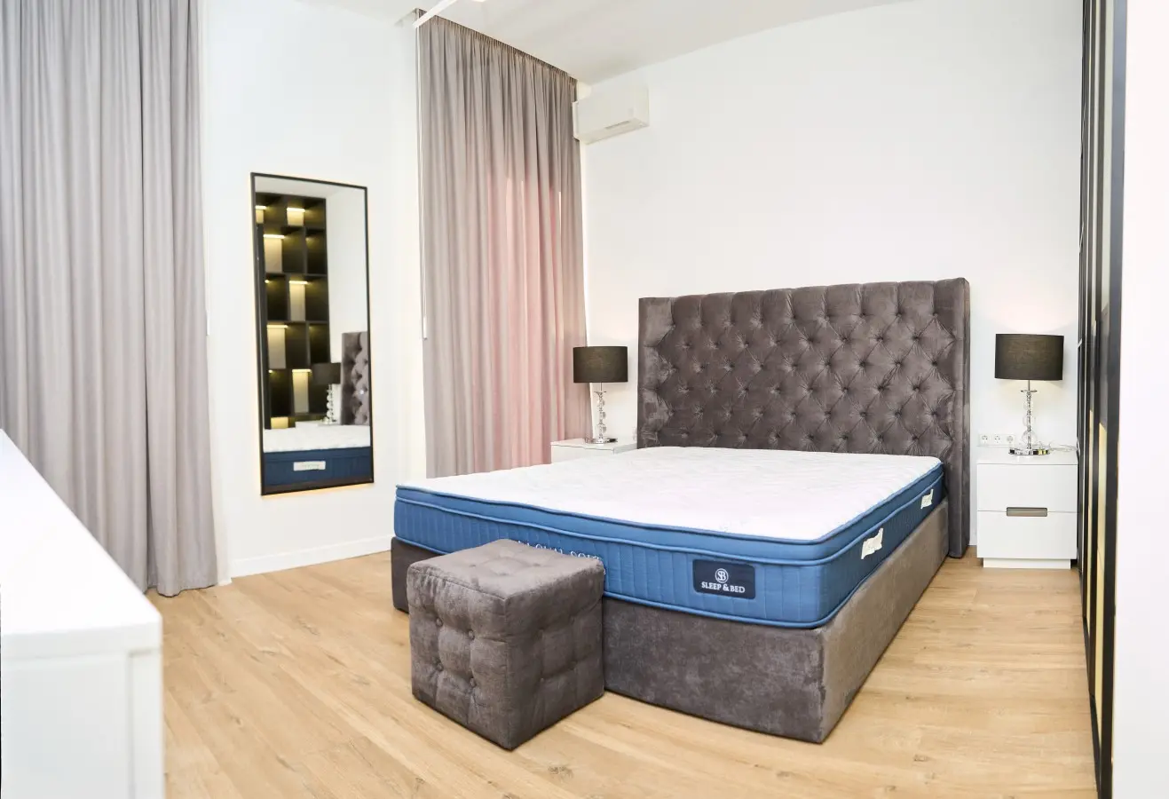 Фото Зняти будинок, Центральна вул.  Київ в довгострокову оренду, ціна: 8000 $, код 3668