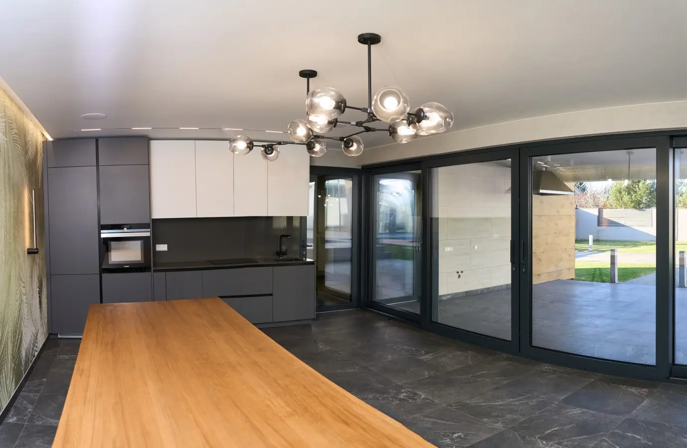 Фото Зняти будинок, Центральна вул.  Київ в довгострокову оренду, ціна: 8000 $, код 3668