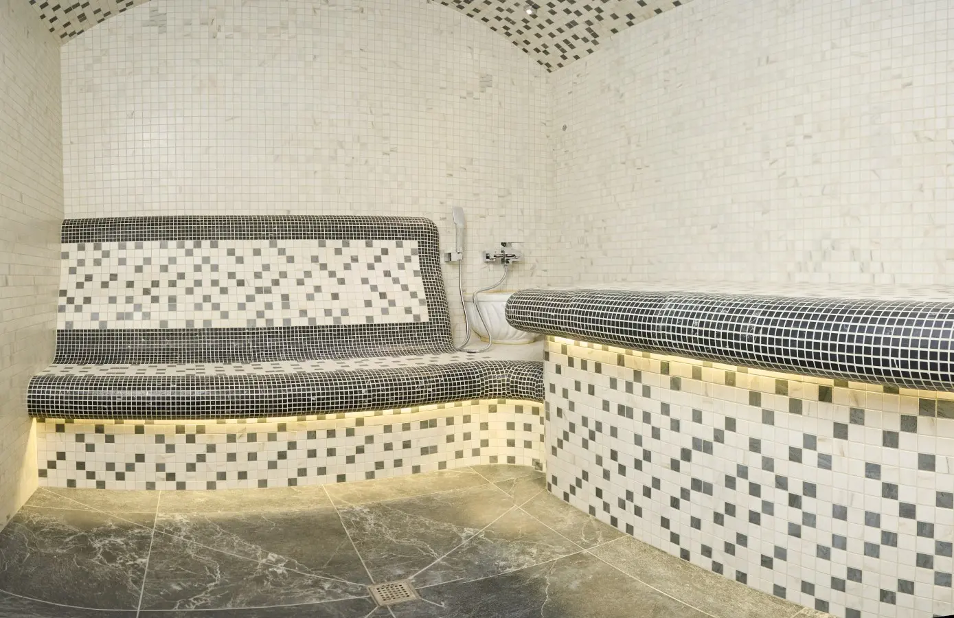 Фото Зняти будинок, Центральна вул.  Київ в довгострокову оренду, ціна: 8000 $, код 3668