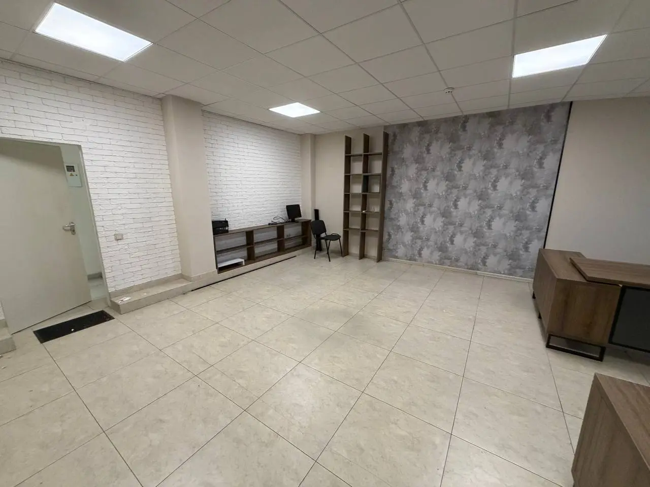 Фото Орендувати офіс, Новокостянтинівська вул. 1В Київ в довгострокову оренду, ціна: 14500 UAH, код 3675