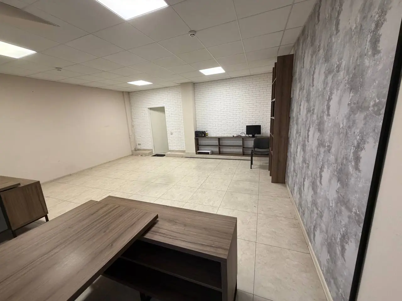 Фото Орендувати офіс, Новокостянтинівська вул. 1В Київ в довгострокову оренду, ціна: 14500 UAH, код 3675